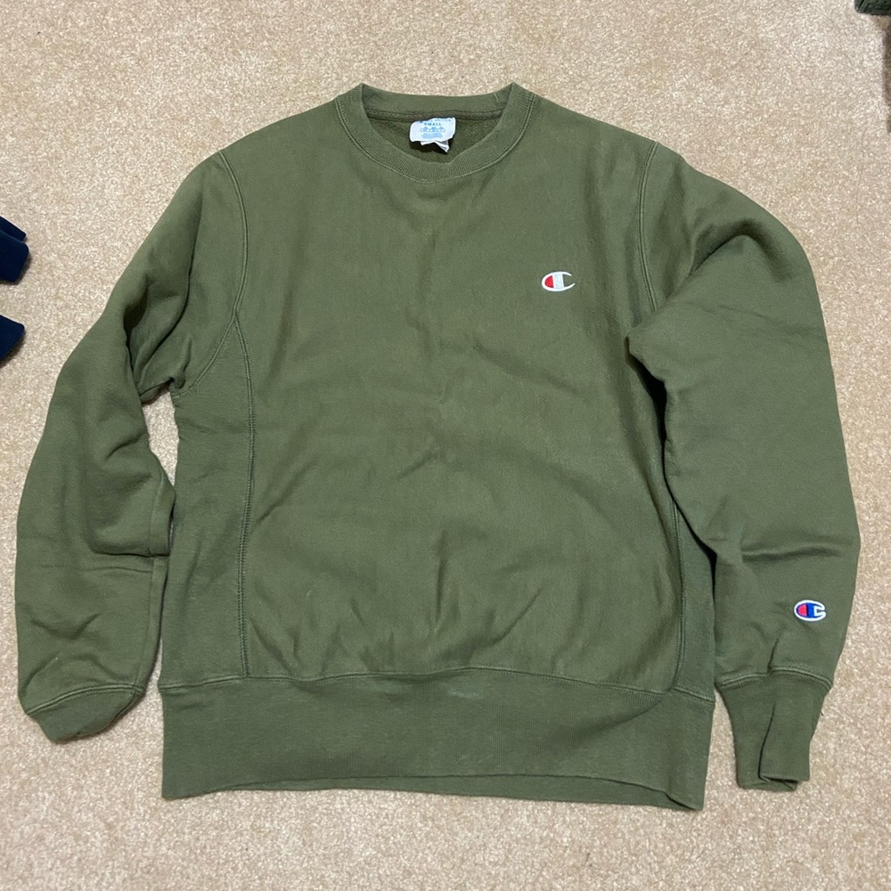 Champion Green Sweatshirt